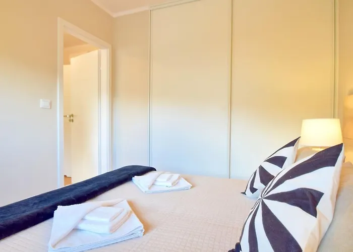 Rose Am Yachthafen By Interhome *